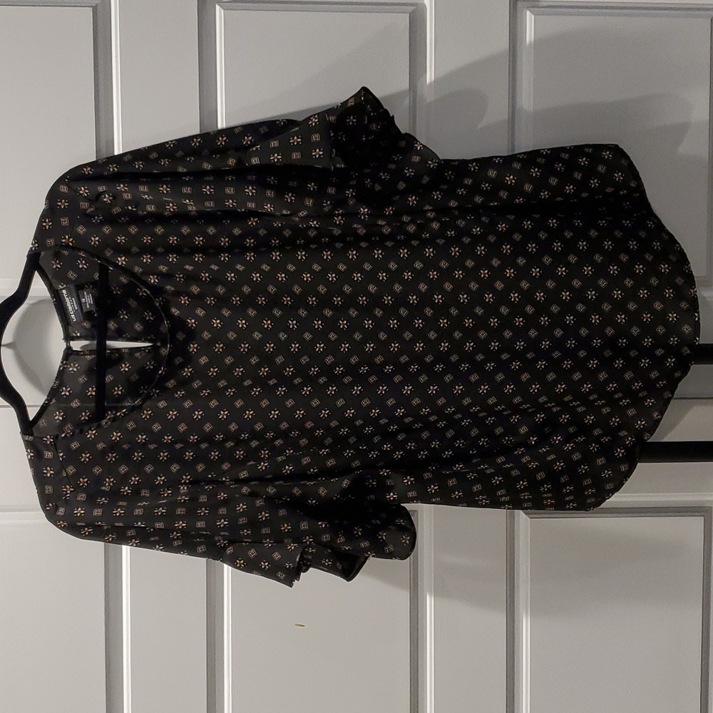 Liz Clairborne 1x Sheer Blouse Flowy sleeve